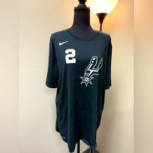 Nike San Antonio Spurs Kawhi Leonard Player T-Shirt. Black & White.